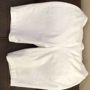 Chico’s white shorts size 2 (12)